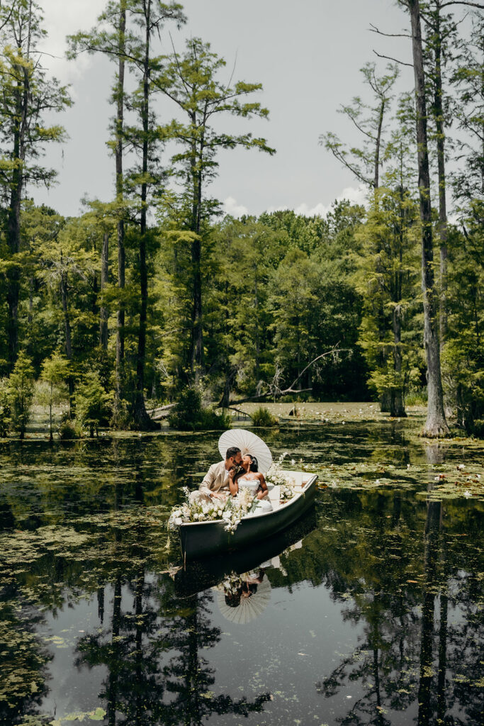 Cypress Gardens - Portraits in the pond surrounded 