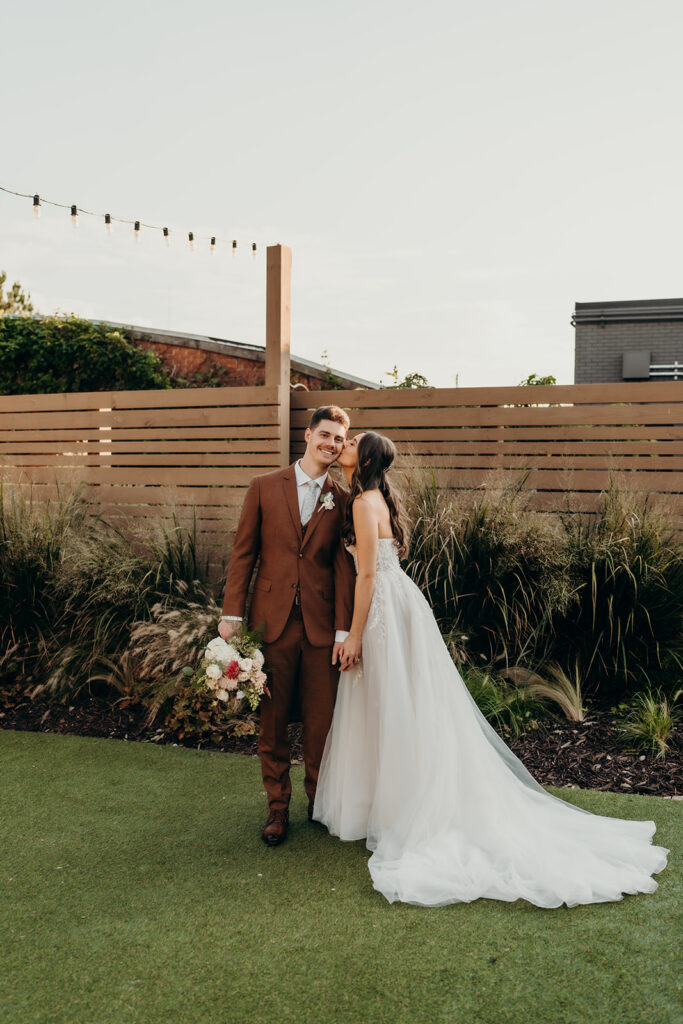 bride and groom couples portraits
