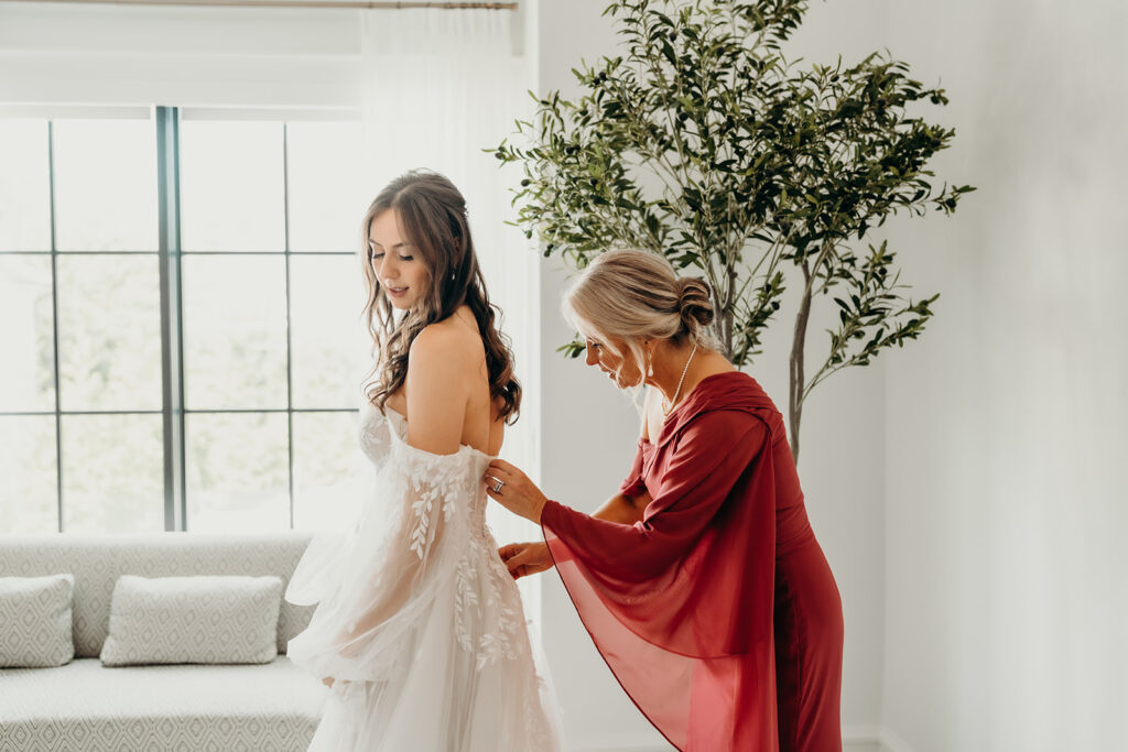 bride getting ready