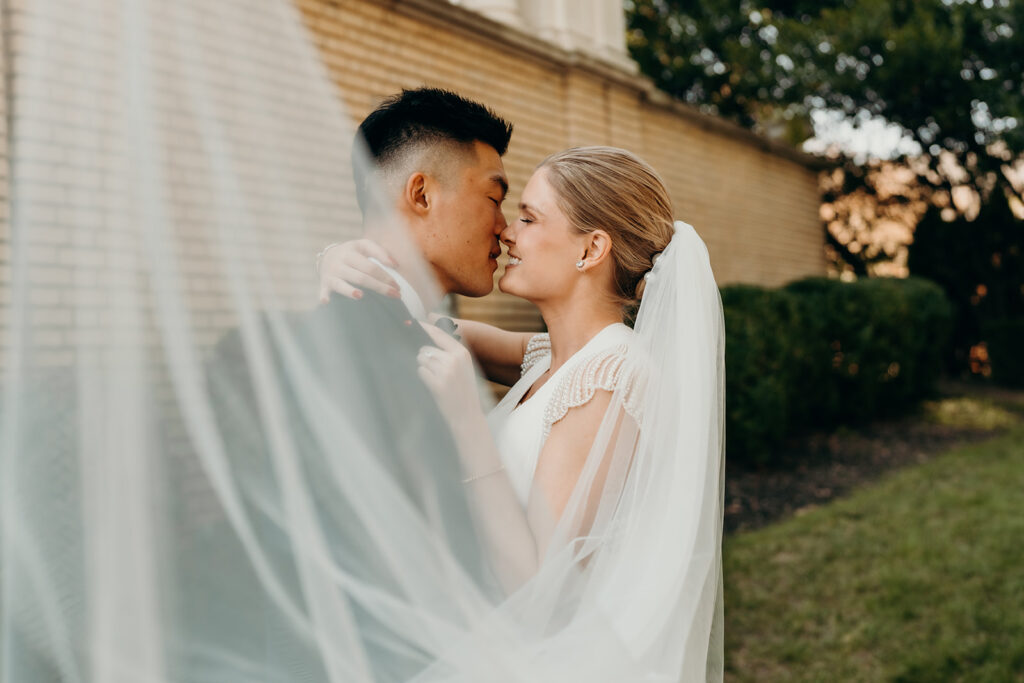 couples portraits outdoors