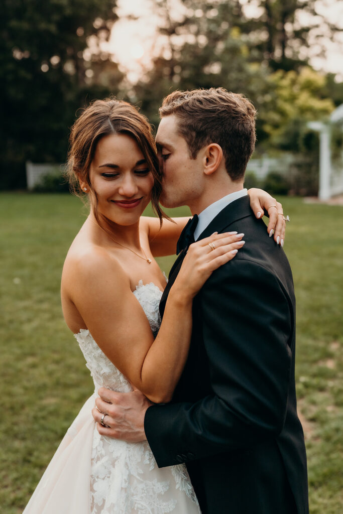 couples portraits around the gardens and under the oak trees