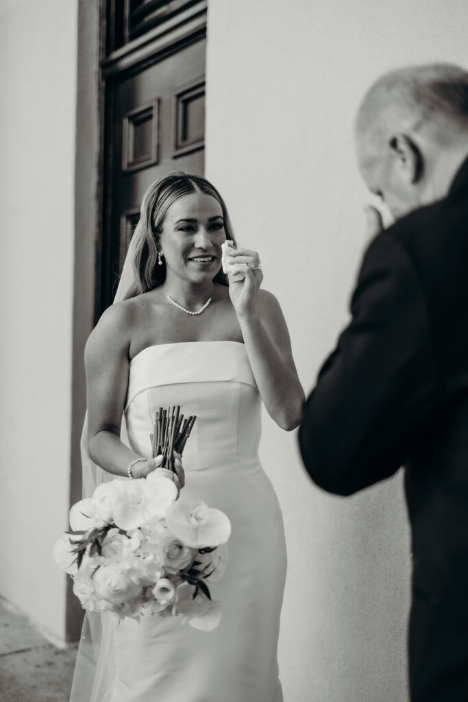 bride and dad first look outside
