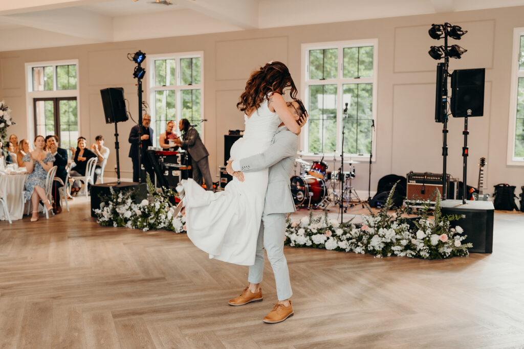 bride and groom first dance