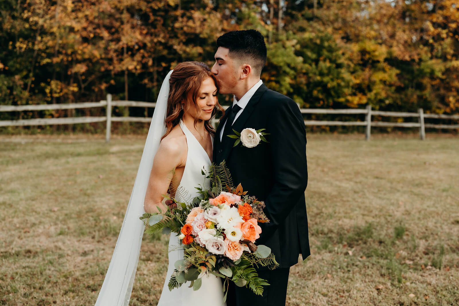 bride and groom couples portraits outside